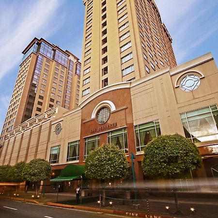 The Bellevue Manila Hotell Muntinlupa City Exteriör bild