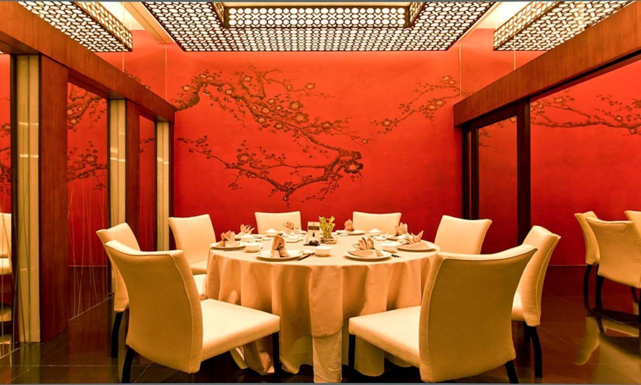 The Bellevue Manila Hotell Muntinlupa City Exteriör bild