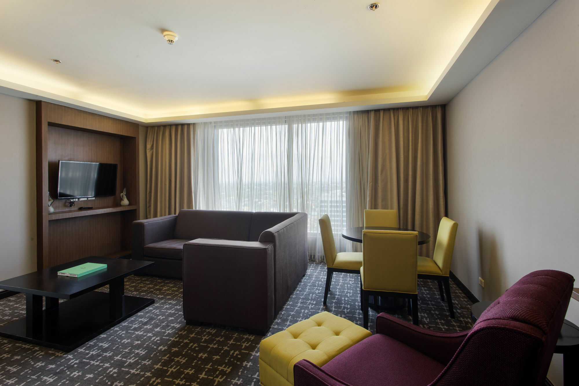 The Bellevue Manila Hotell Muntinlupa City Exteriör bild