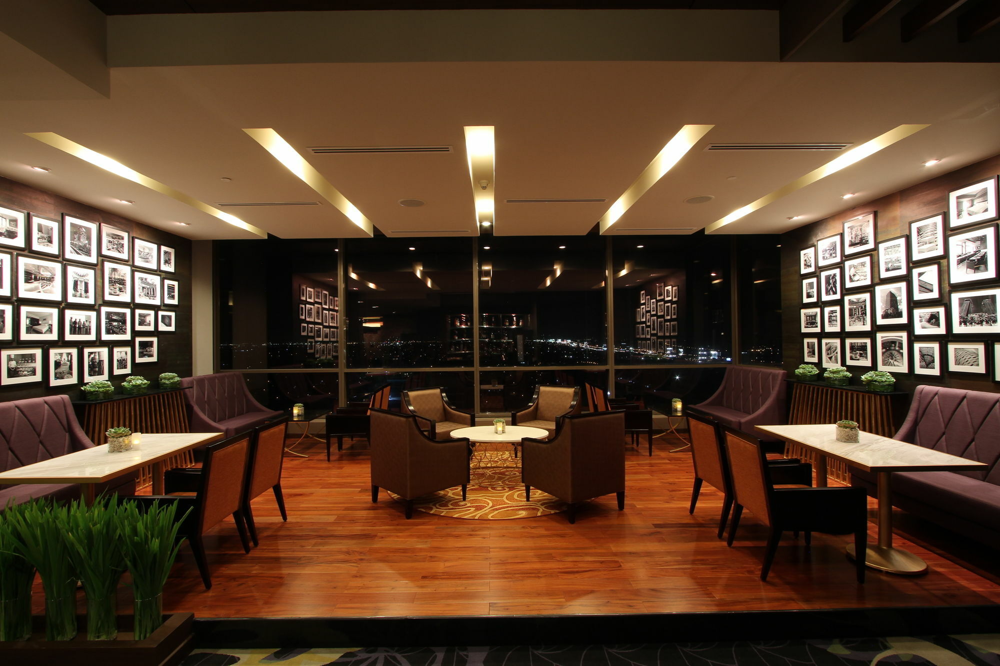 The Bellevue Manila Hotell Muntinlupa City Exteriör bild